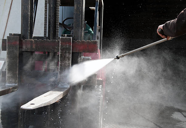 Best Oil and Grease Removal from Surfaces in Sturgeon, MO